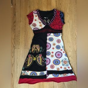 Beautiful knit dress from the Netherlands with an Asian vibe